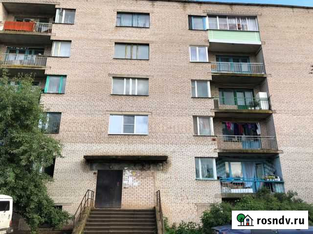 Комната 12 м² в 2-ком. кв., 3/4 эт. на продажу в Сольцах Сольцы - изображение 1