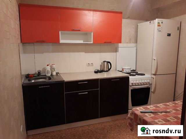 1-комнатная квартира, 33 м², 1/5 эт. в аренду посуточно в Омске Омск - изображение 1