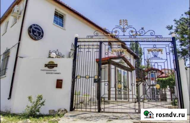 Дом 150 м² на участке 4 сот. в аренду посуточно в Феодосии Феодосия - изображение 1