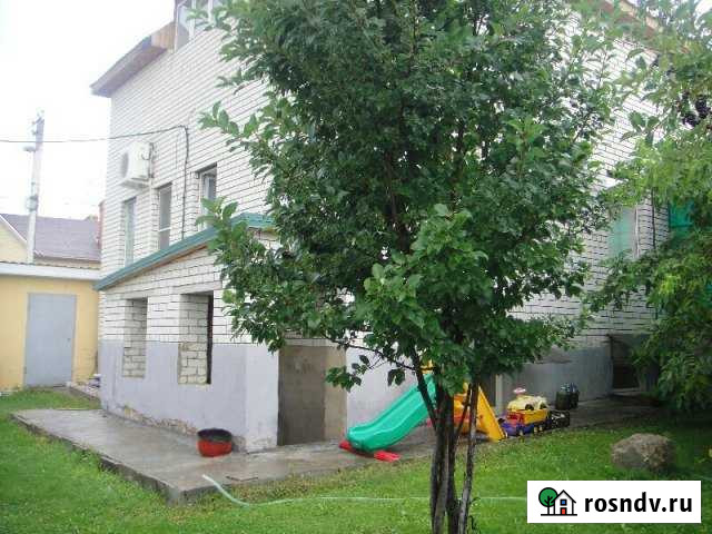 Коттедж 200 м² на участке 10 сот. в аренду на длительный срок в Саратове Саратов - изображение 1