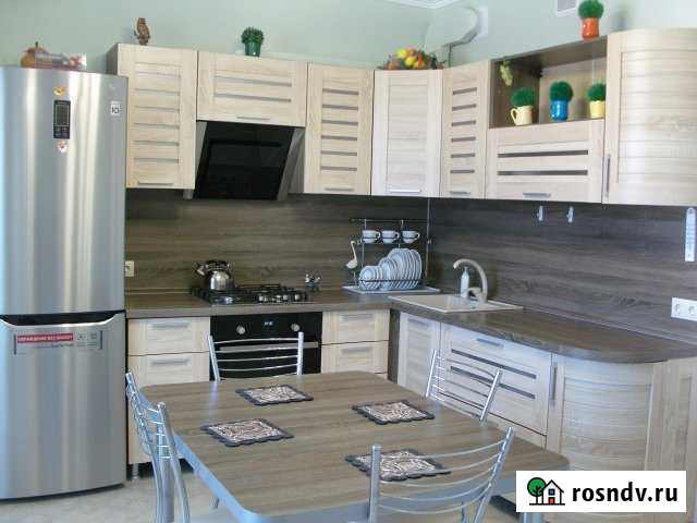 1-комнатная квартира, 50 м², 3/9 эт. в аренду посуточно в Дивноморском Дивноморское - изображение 1