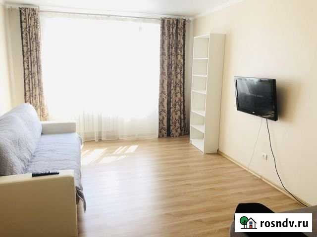 1-комнатная квартира, 45 м², 13/14 эт. в аренду посуточно в Тюмени Тюмень - изображение 1