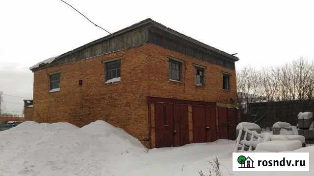 Продам 2х эт. здание-гараж с участком в центре Белово - изображение 1