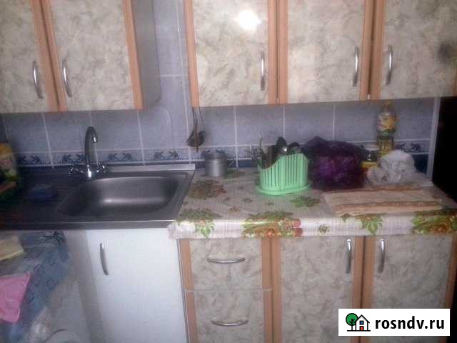 Комната 9 м² в 4-ком. кв., 5/5 эт. в аренду на длительный срок в Сальске Сальск - изображение 1