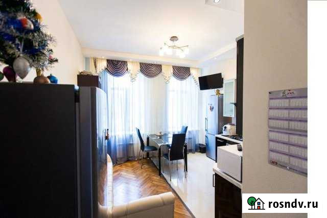 1-комнатная квартира, 50 м², 6/25 эт. в аренду посуточно в Саратове Саратов - изображение 1