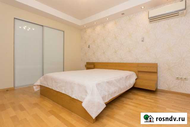 2-комнатная квартира, 60 м², 2/16 эт. в аренду посуточно в Новосибирске Новосибирск - изображение 1