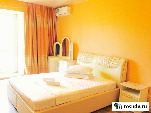 1-комнатная квартира, 51 м², 2/14 эт. в аренду посуточно в Хабаровске Хабаровск - изображение 1