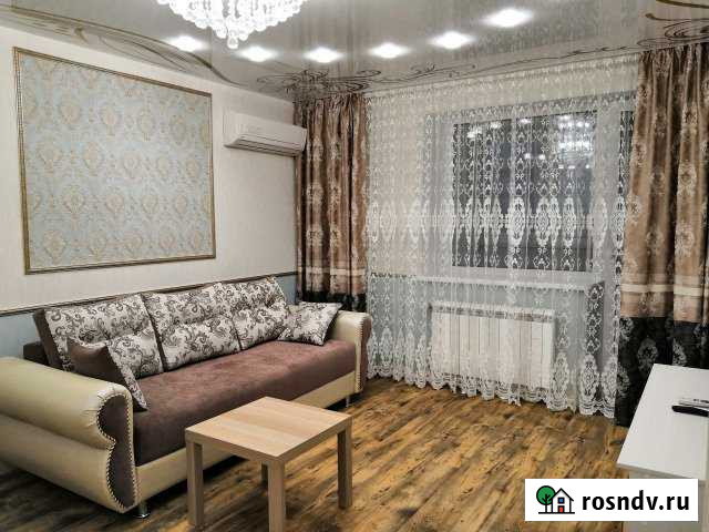 1-комнатная квартира, 41 м², 4/9 эт. в аренду посуточно в Волжском Волгоградской области Волжский - изображение 1