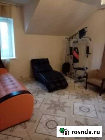 Коттедж 200 м² на участке 60 сот. в аренду посуточно в Отрадном Ленинградской области Отрадное - изображение 1