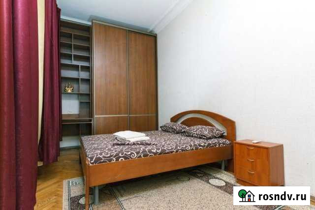 2-комнатная квартира, 45 м², 2/5 эт. в аренду посуточно в Ленинске-Кузнецком Ленинск-Кузнецкий - изображение 1