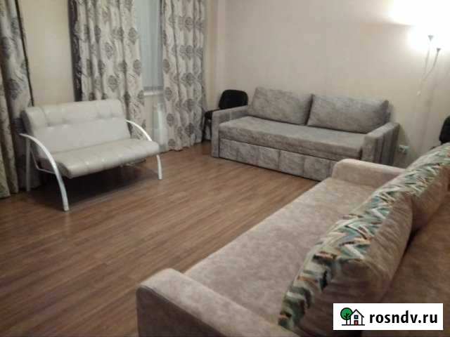 2-комнатная квартира, 80 м², 1/18 эт. в аренду посуточно в Новосибирске Новосибирск - изображение 1