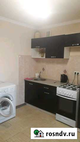 1-комнатная квартира, 45 м², 2/5 эт. в аренду на длительный срок во Владикавказе Владикавказ - изображение 1