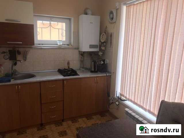 1-комнатная квартира, 40 м², 1/1 эт. в аренду на длительный срок в Керче Керчь - изображение 1