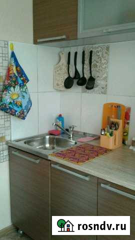 2-комнатная квартира, 47 м², 4/5 эт. в аренду посуточно в Ленинске-Кузнецком Ленинск-Кузнецкий - изображение 1