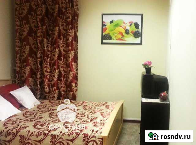 Комната 12 м² в 4-ком. кв., 1/5 эт. в аренду посуточно в Санкт-Петербурге Санкт-Петербург - изображение 1