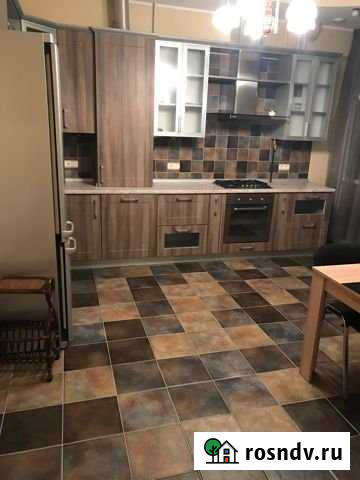 3-комнатная квартира, 130 м², 2/6 эт. в аренду на длительный срок в Калининграде Калининград - изображение 1