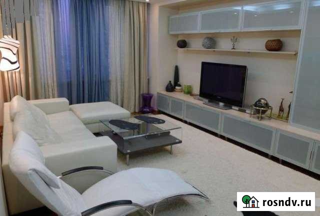 2-комнатная квартира, 60 м², 10/14 эт. в аренду посуточно в Новосибирске Новосибирск - изображение 1