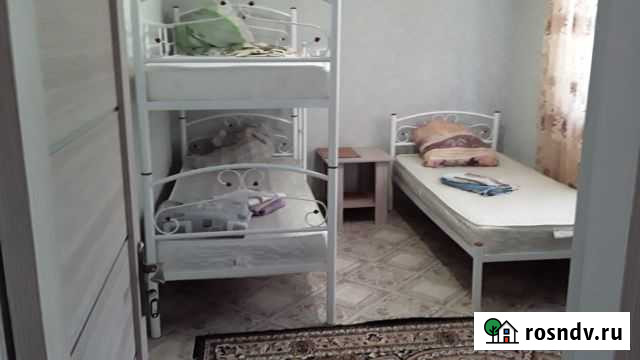 Комната 18 м² в 3-ком. кв., 1/2 эт. в аренду на длительный срок в Севастополе Севастополь - изображение 1