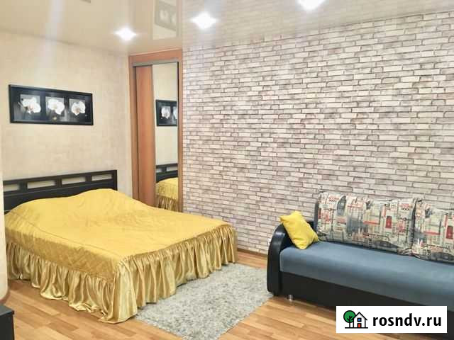 Квартира-студия, 35 м², 3/5 эт. в аренду посуточно в Екатеринбурге Екатеринбург - изображение 1