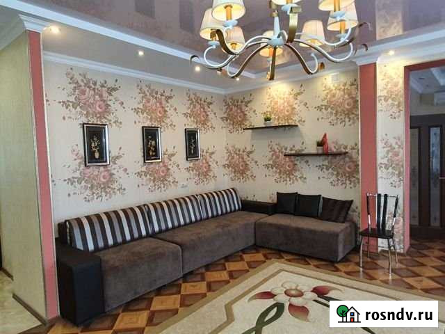 3-комнатная квартира, 90 м², 3/4 эт. в аренду на длительный срок в Тольятти Тольятти - изображение 1