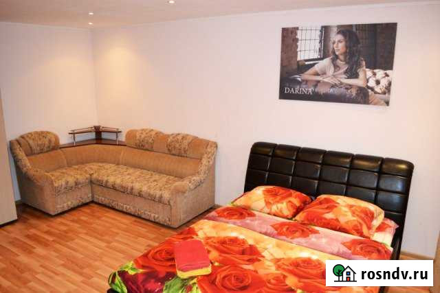 Квартира-студия, 35 м², 1/5 эт. в аренду посуточно в Шахтах Шахты - изображение 1