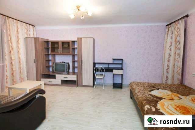 1-комнатная квартира, 37 м², 4/5 эт. в аренду посуточно в Новосибирске Новосибирск - изображение 1