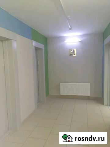 1-комнатная квартира, 33 м², 3/17 эт. в аренду на длительный срок в Буграх Бугры - изображение 1