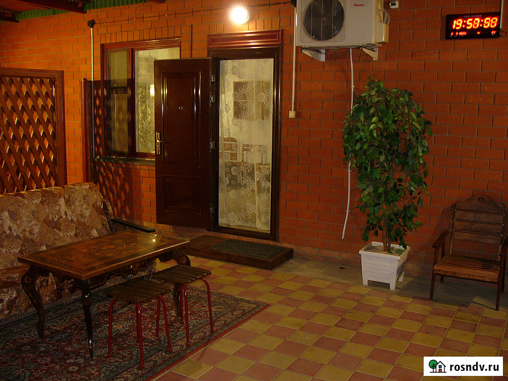 Комната 20 м² в 5-ком. кв., 1/2 эт. в аренду посуточно в Приморско-Ахтарске Приморско-Ахтарск - изображение 3