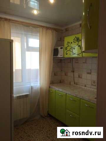 1-комнатная квартира, 33 м², 1/5 эт. в аренду посуточно в Краснокаменске Забайкальского края Краснокаменск - изображение 1