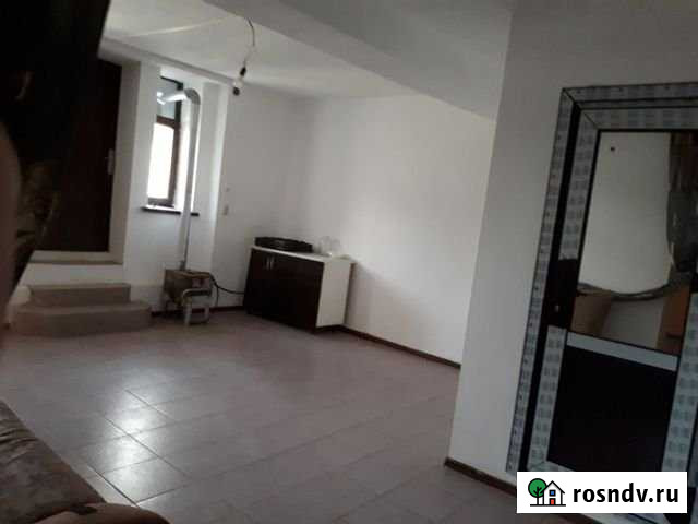 3-комнатная квартира, 180 м², 1/2 эт. в аренду на длительный срок в Хасавюрте Хасавюрт - изображение 1