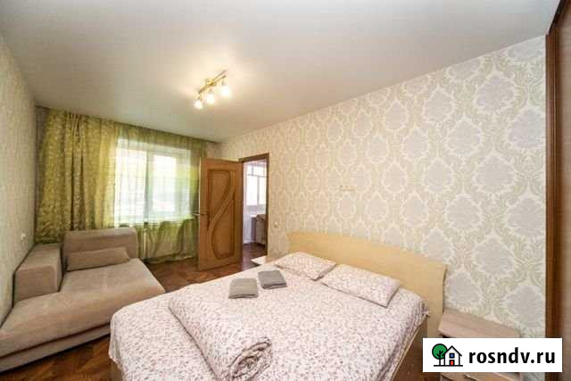 2-комнатная квартира, 50 м², 3/5 эт. в аренду посуточно в Красноярске Красноярск - изображение 1