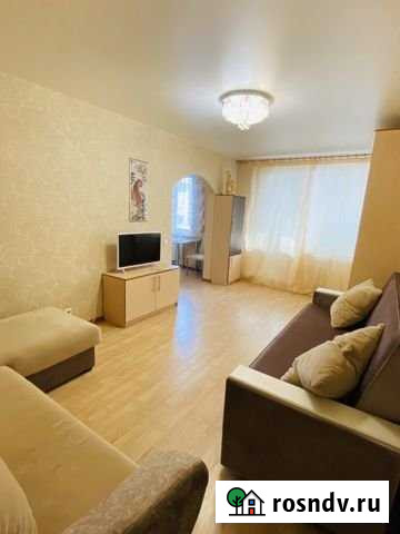 1-комнатная квартира, 35 м², 3/10 эт. в аренду посуточно в Барнауле Барнаул - изображение 1