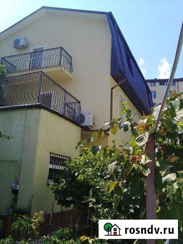 Дом 200 м² на участке 3 сот. на продажу в Ялте Ялта - изображение 1