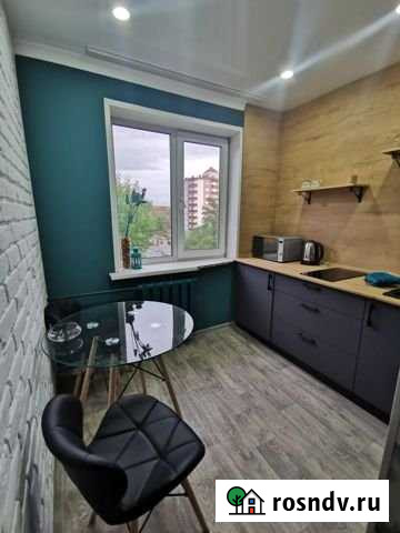 1-комнатная квартира, 36 м², 5/5 эт. в аренду посуточно в Абакане Абакан - изображение 1