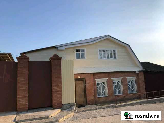 Дом 180 м² на участке 4 сот. в аренду посуточно в Ульяновске Ульяновск - изображение 1