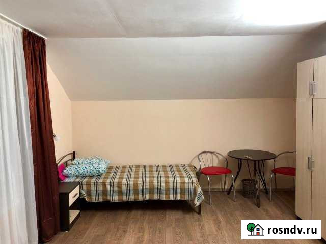 Комната 20 м² в 3-ком. кв., 2/2 эт. в аренду посуточно в Верхней Пышме Верхняя Пышма - изображение 1