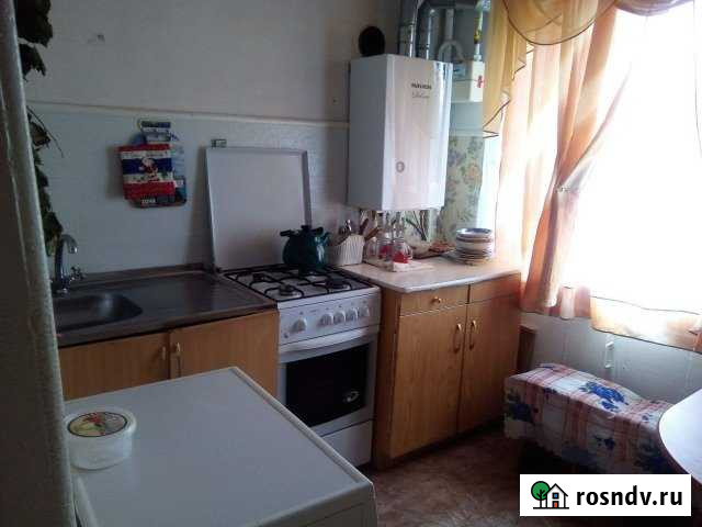 3-комнатная квартира, 43 м², 1/3 эт. в аренду посуточно в Вольске Вольск - изображение 1