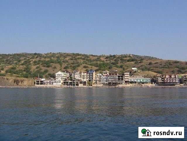 Комната 13 м² в 1-ком. кв., 4/4 эт. в аренду посуточно в Морском Морское - изображение 1