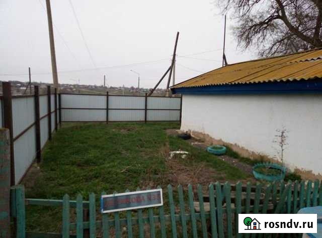 Дом 33 м² на участке 14 сот. на продажу в Троицком Республики Калмыкия Троицкое - изображение 1