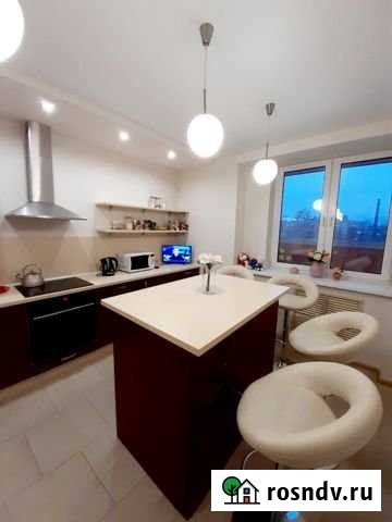 1-комнатная квартира, 55 м², 6/18 эт. в аренду посуточно в Кирове Киров - изображение 1