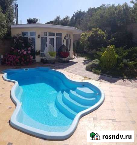 Комната 25 м² в 1-ком. кв., 1/1 эт. в аренду посуточно в Алупке Алупка - изображение 1