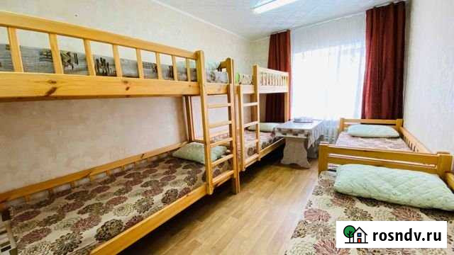 Комната 18 м² в 6-ком. кв., 1/3 эт. в аренду посуточно в Михайловке Волгоградской области Михайловка - изображение 1