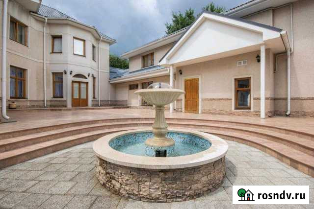 Дом 1200 м² на участке 30 сот. в аренду посуточно в Краснодаре Краснодар - изображение 1