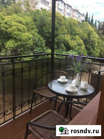 2-комнатная квартира, 47 м², 3/3 эт. в аренду посуточно в Ялте Ялта - изображение 1
