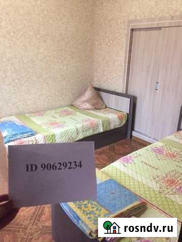 Комната 40 м² в 2-ком. кв., 1/1 эт. в аренду посуточно в Евпатории Евпатория - изображение 1