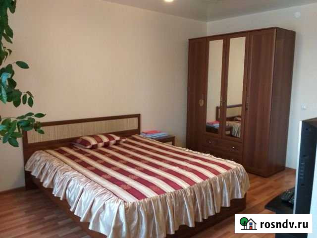 1-комнатная квартира, 40 м², 9/18 эт. в аренду посуточно в Екатеринбурге Екатеринбург - изображение 1