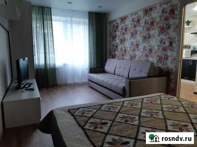 1-комнатная квартира, 34 м², 2/5 эт. в аренду посуточно в Лесосибирске Лесосибирск - изображение 1