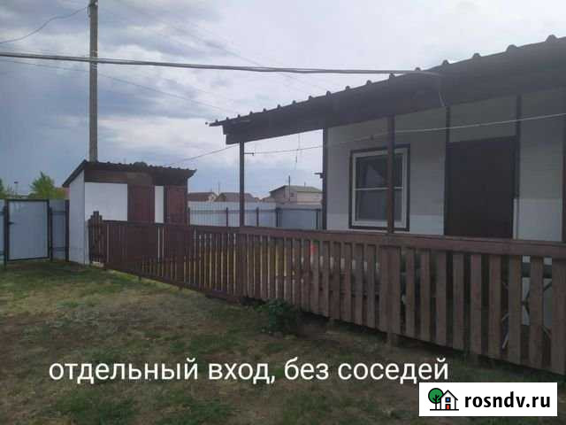 Коттедж 25 м² на участке 1 сот. в аренду посуточно в Яровом Яровое - изображение 1
