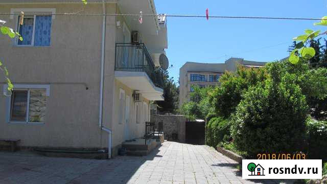 2-комнатная квартира, 78 м², 2/2 эт. в аренду посуточно в Алуште Алушта - изображение 1