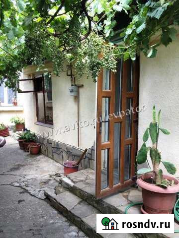 Дом 55 м² на участке 1 сот. на продажу в Евпатории Евпатория - изображение 1